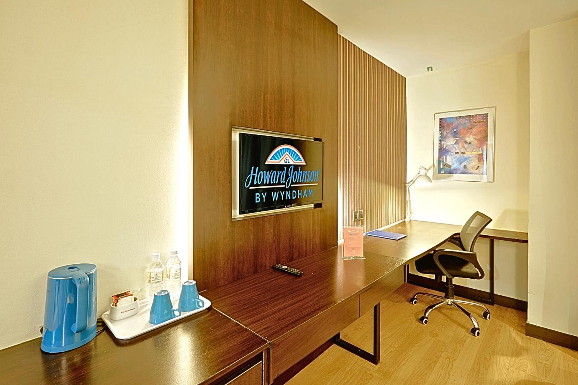 Howard Johnson By Wyndham 118 Hotel