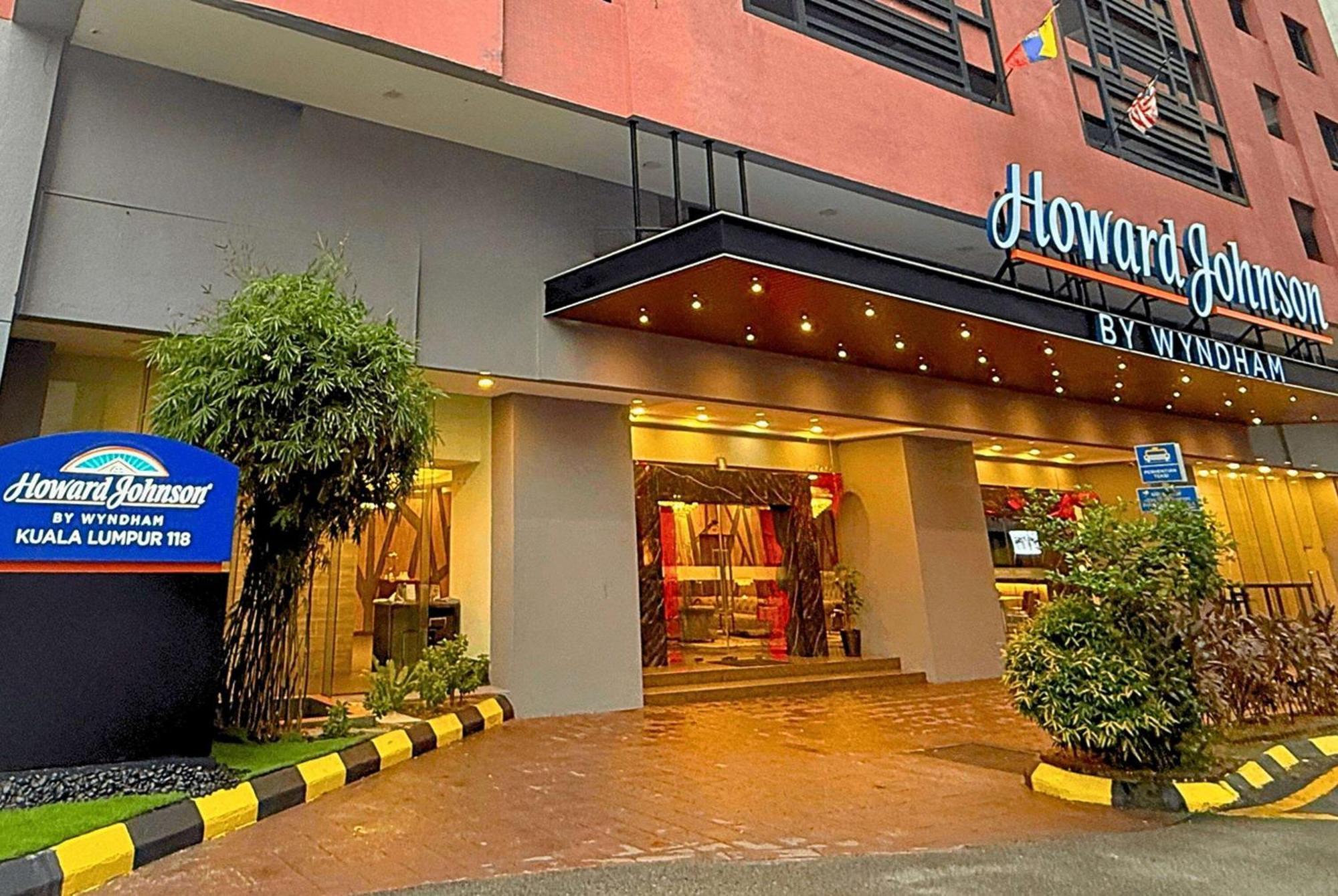 Howard Johnson By Wyndham 118 *